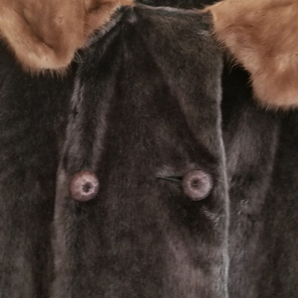 Coat - Picture 4 of 4